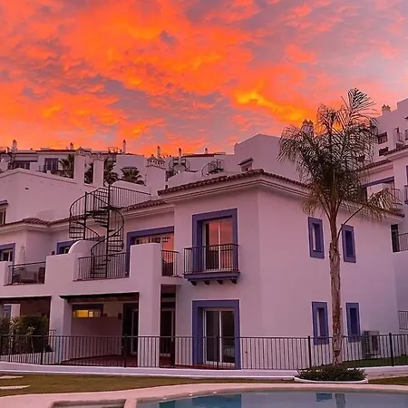 Paraiso Penthouse Unique Sea View To Gibraltar Εστεπόνα