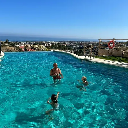 Paraiso Penthouse Unique Sea View To Gibraltar Daire *